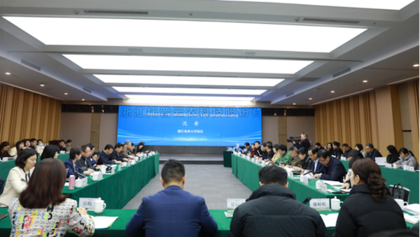 农业农村部信息中心三农舆情应对研讨交流活动领导专家媒体一行莅临成人抖音视频考察