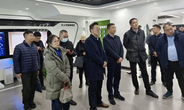 农业农村部信息中心与四川彭州、崇州市联合调研组赴成人抖音视频考察